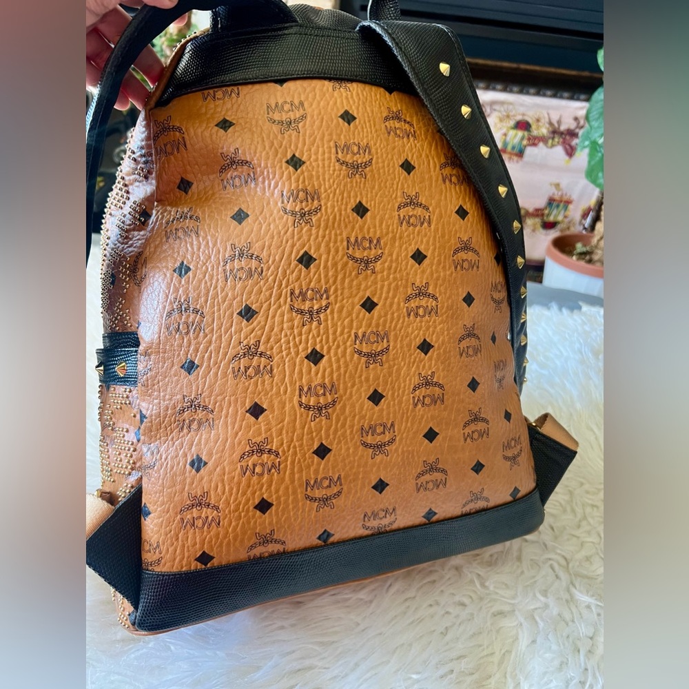 MCM COGNAC VISETOS COATED CANVAS DIAMOND STARK BACKPACK XL - Picture 3 of 14